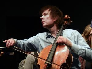 Julian Lloyd Webber (credit Stephen Chowns)