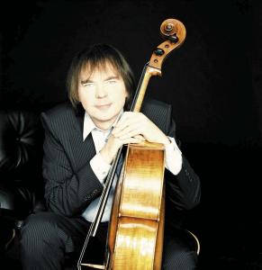 Julian Lloyd Webber (photo by Simon Fowler) 